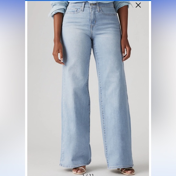 Levi's Denim - LEVIS 318 Shaping Wide Leg Jeans NWT